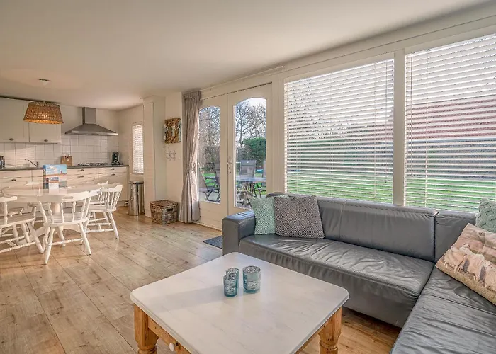 Vredelust 57 度假居 *